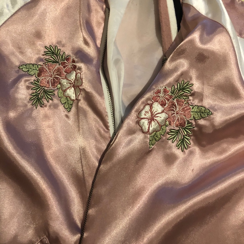 Nice jacket - Picture 3 of 4